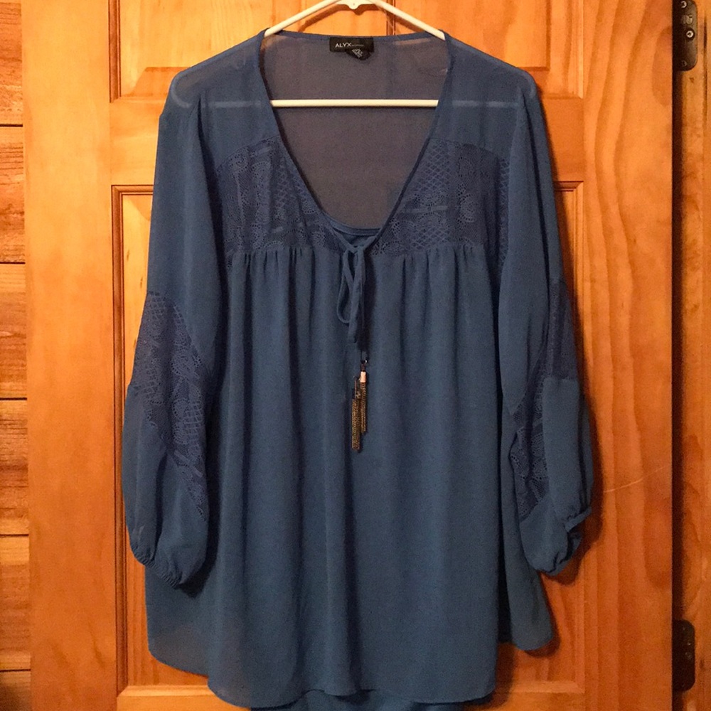 Cute women’s blouse with Decorative ties